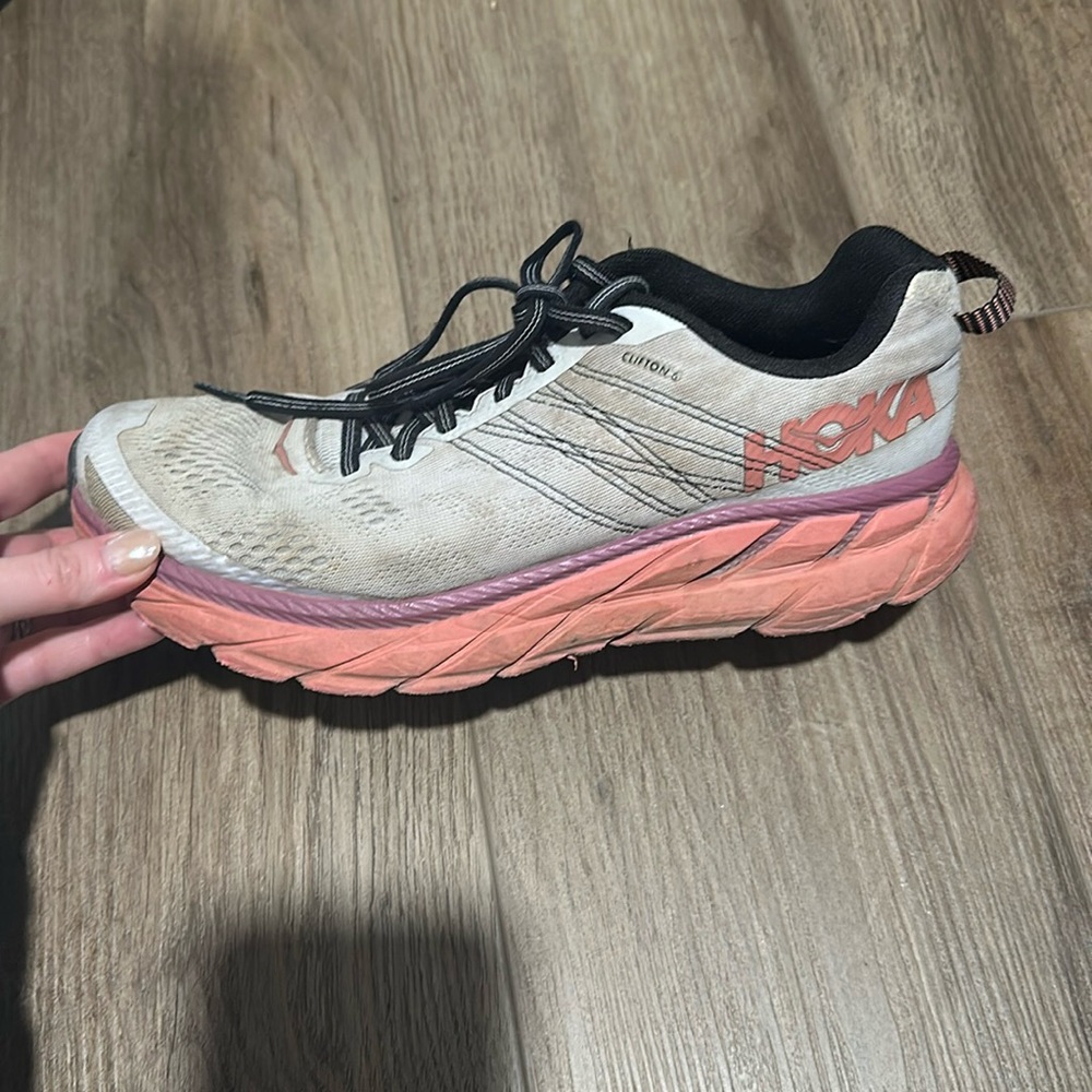 Women’s Hoka Clifton 6